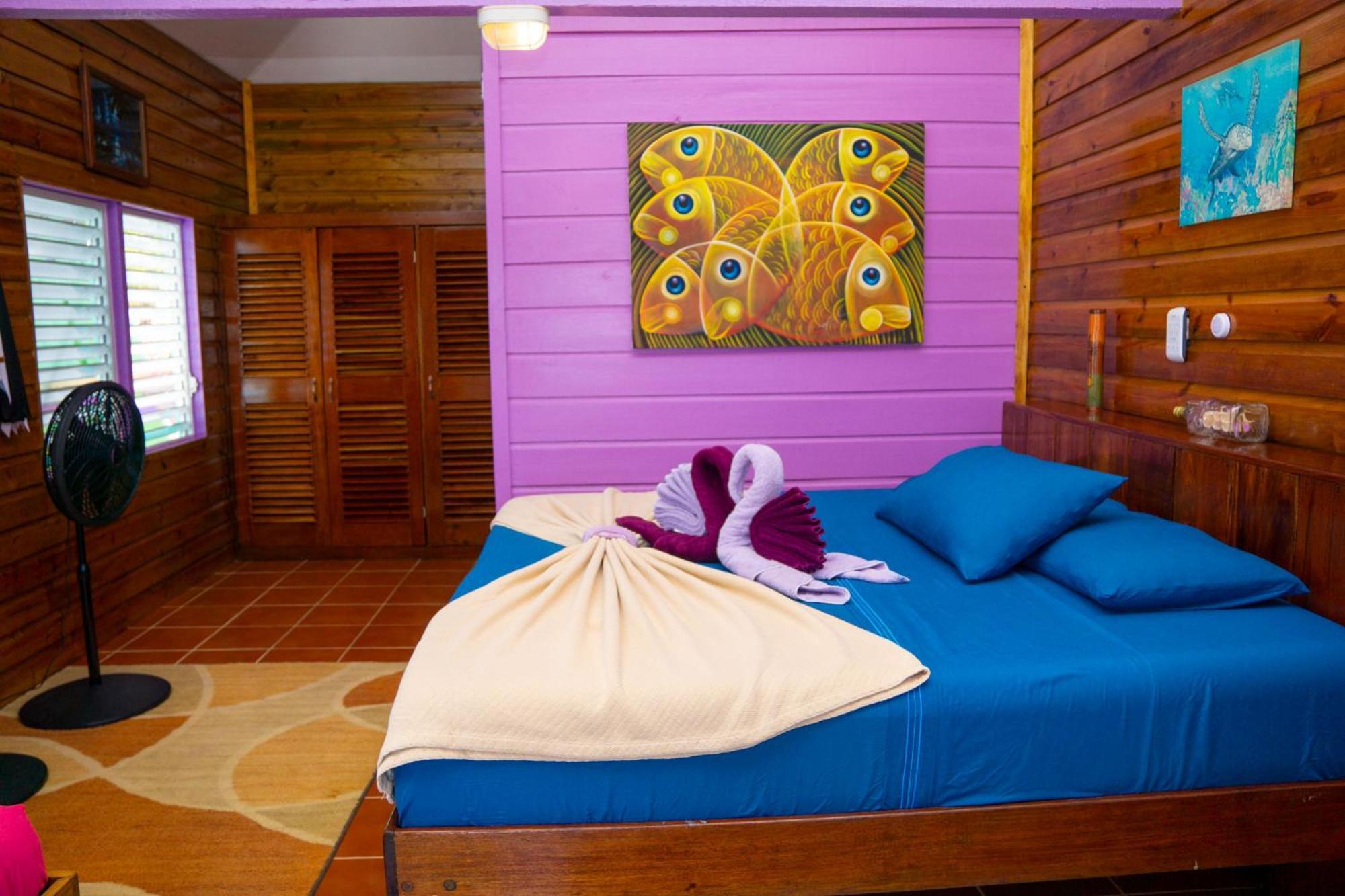 King Lewey'S Island Resort Placencia Kültér fotó